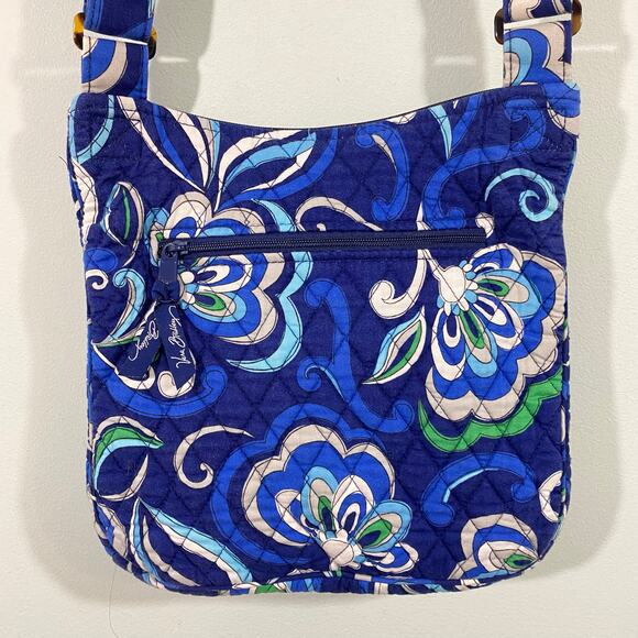 Vera Bradley Blue Mediterranean Paisley Crossbody Bag 9.5 x 10 - Picture 2 of 7